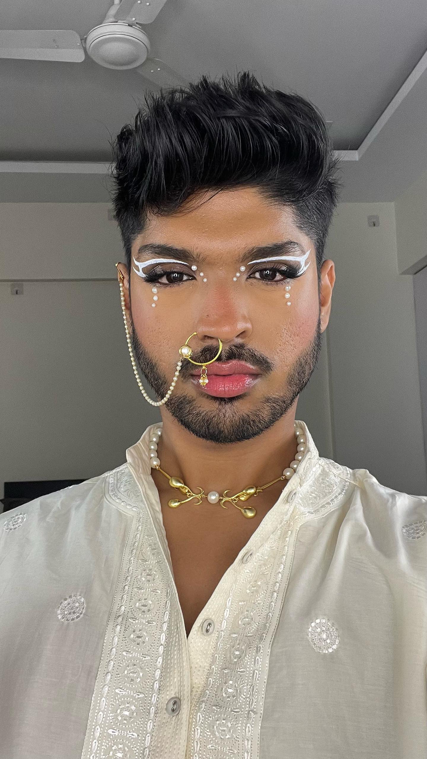 Goddess Pearl Choker