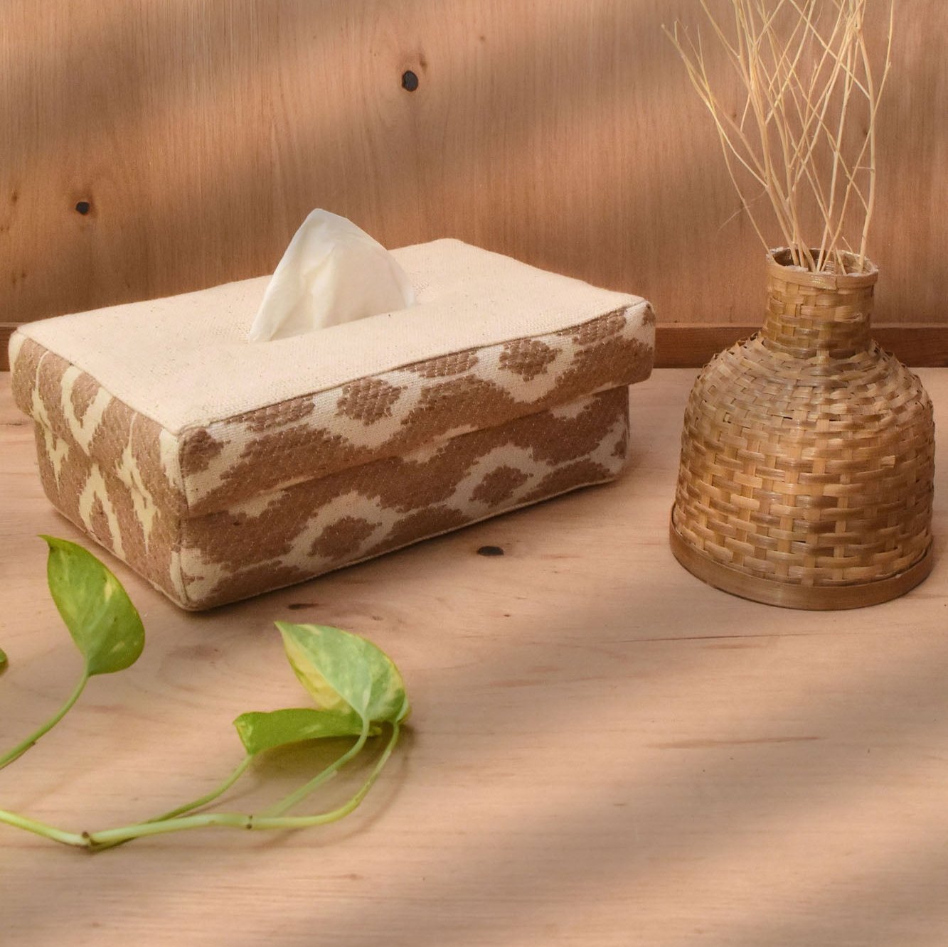Saya Handwoven tissue box