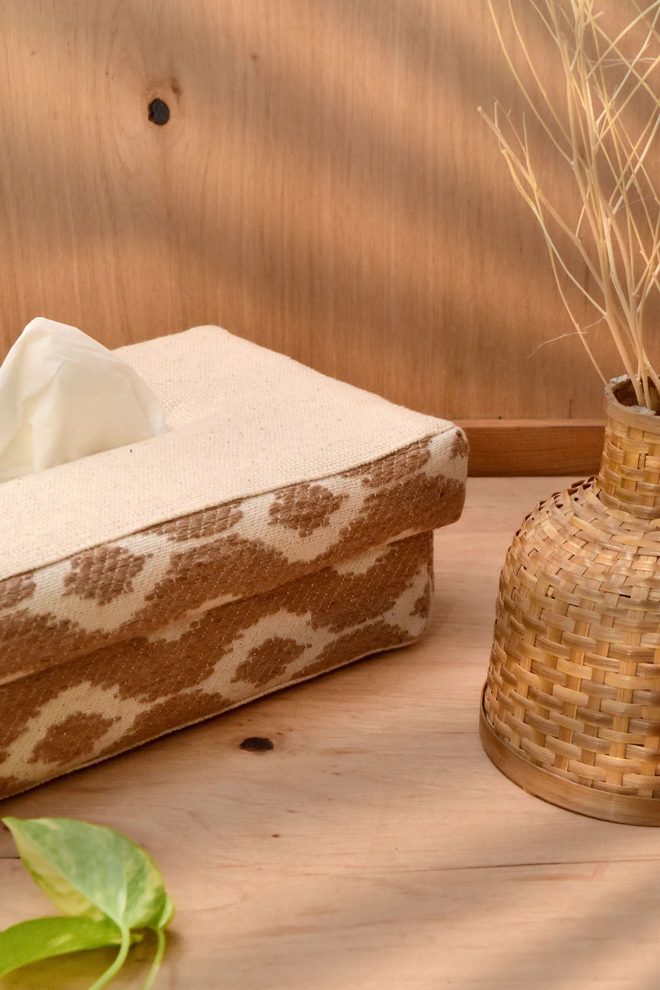 Saya Handwoven tissue box