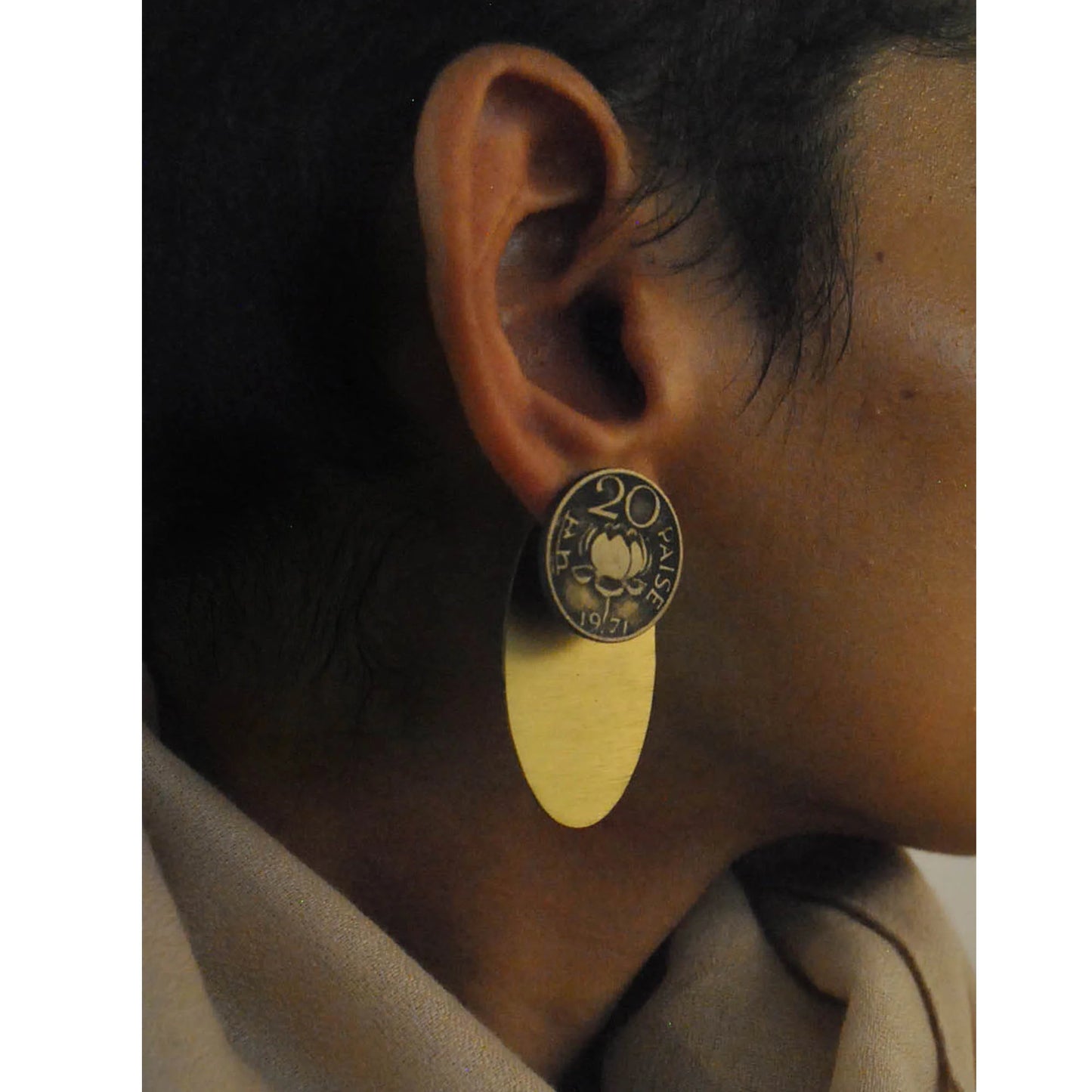 20 Paise Oval Earjackets