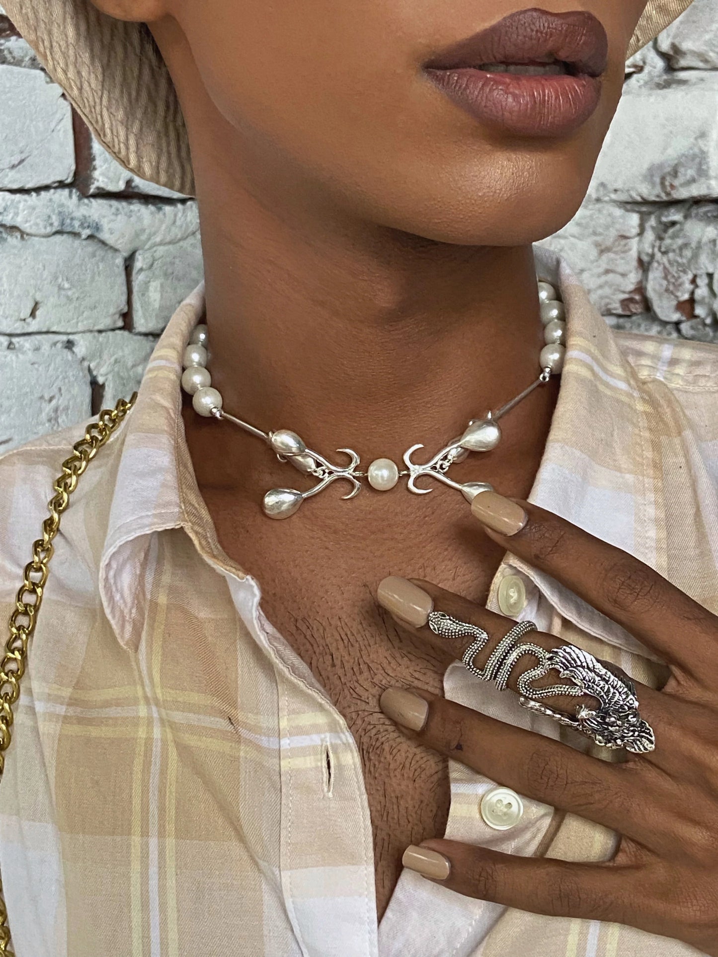 Goddess Pearl Choker